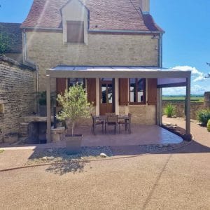 Pergola bioclimatique Beaune Abrisun Fermetures