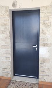 Porte d'entree pleine sur mesure 21000