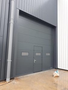 Porte de garage avec porte intégrée Dijon