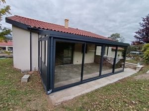 Veranda nouvelle pièce de vie pour cette maison en Côte d'Or