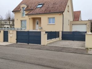 Cloyure en alu grise sur mesure Dijon