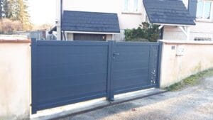 portail plein avec découpe laser 21800 Quetigny