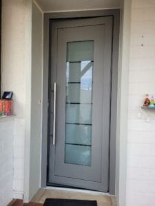 Porte entrée sur mesure Dijon