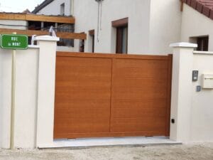 Portail Marron plein sur mesure 21200